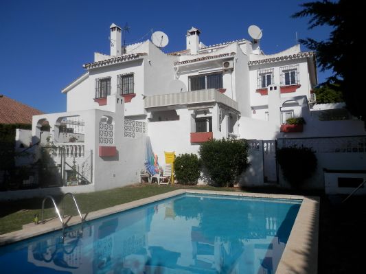 En venta Casa adosada, Calahonda, Málaga, Andalucía, España